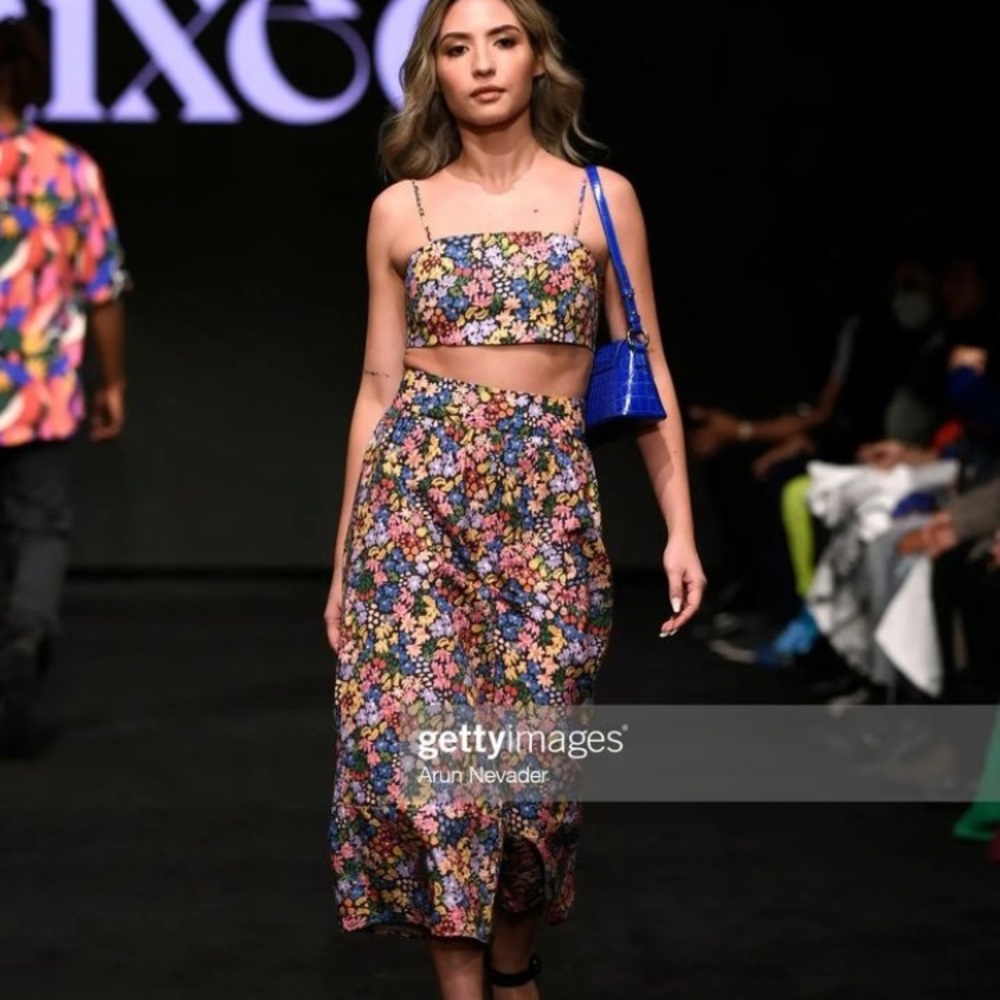 Mixed by Nasrin bottoms